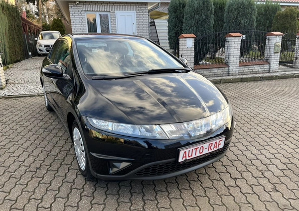 Honda Civic cena 16900 przebieg: 170000, rok produkcji 2006 z Skwierzyna małe 211